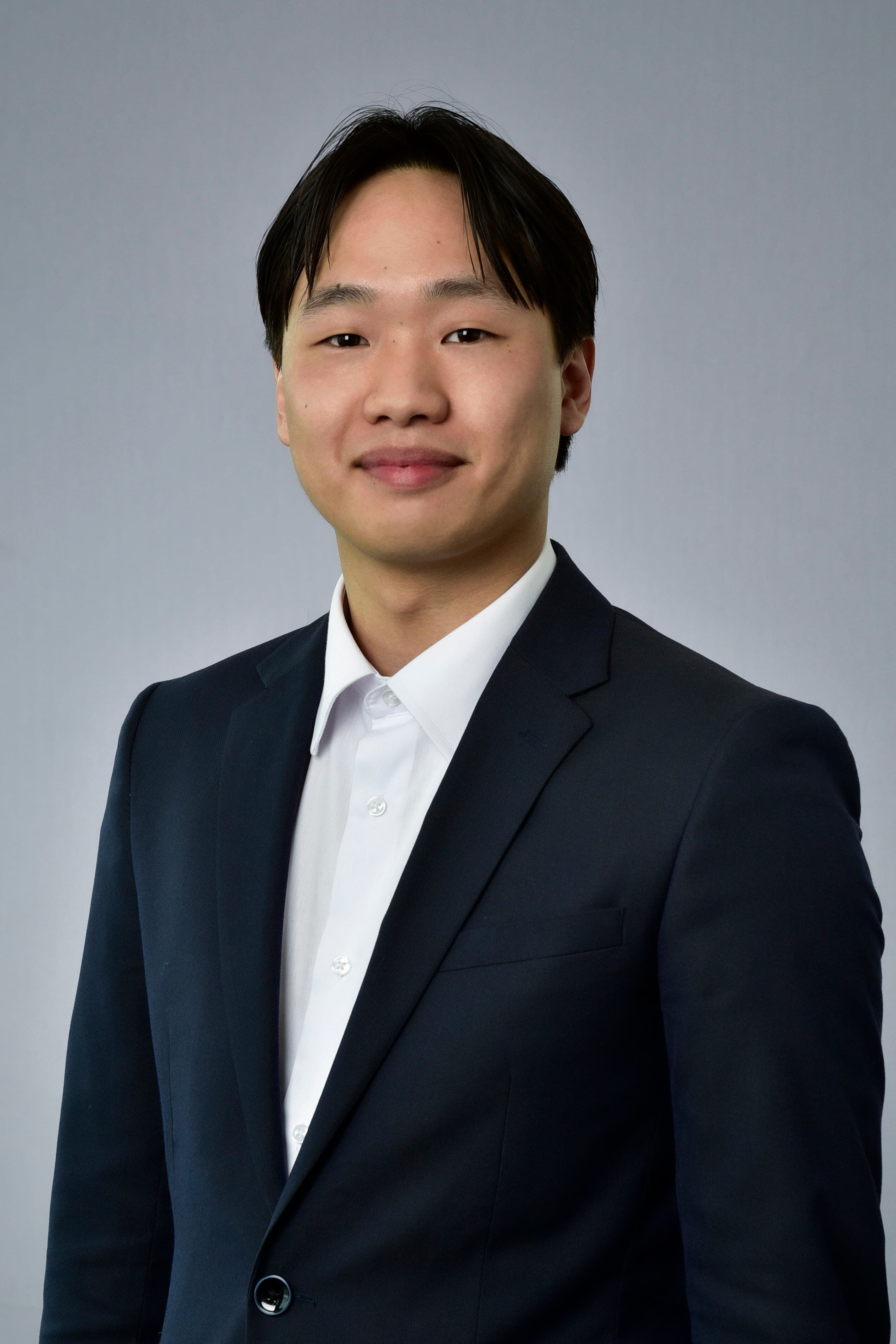 Eric Sisounthone, founder of REVETOOL and CEO of VAO Agency